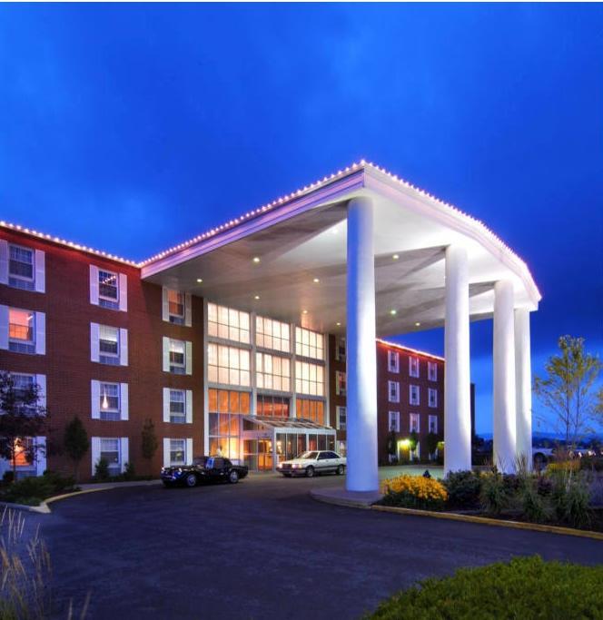 מלון מורגנטאון Ramada Conference Center מראה חיצוני תמונה